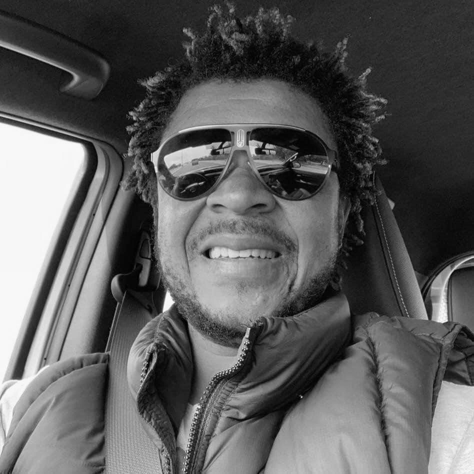 Morreu Evangelos Velhanos, um dos fundadores de “Rockfeller’s”