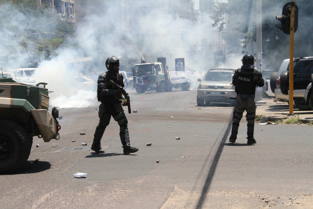 PONTO FINAL TRANSFORMADA EM ZONA DE GUERRA