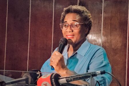 Suzana Espada lança obra literária “Sangue em Flecha”