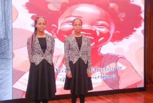 C. D. Stone -  as autoras que trazem à vida o universo temático aqui discutidos.